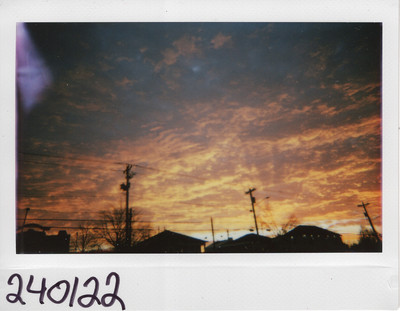 240122